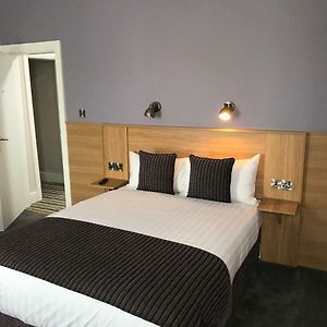 Triple Room Private Bathroom